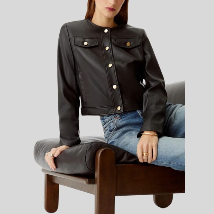 Cropped black leather jacket for women - Close-up view